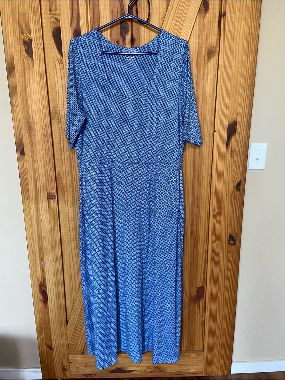 L.L. Bean Seaboard blue diamond Dot Printed Short-Sleeve Maxi Dress with pockets